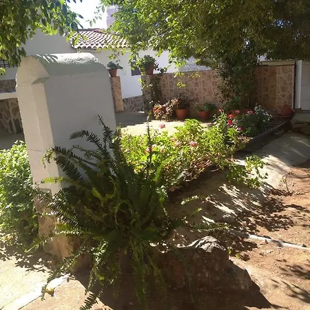 Casa El Tio Juan * Cumbres de San Bartolomé